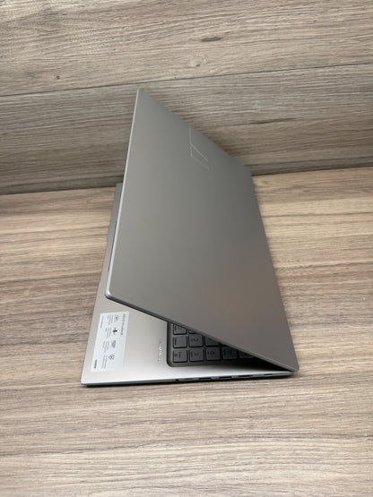 ASUS Vivobook X1504VA 15.6" FHD Laptop Intel Core 7 16GB RAM 1TB SSD Grey **