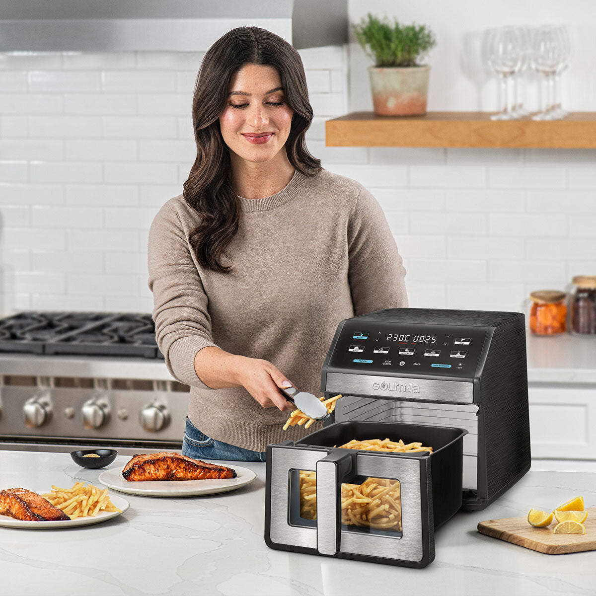 Gourmia 7.6L Digital Air Fryer Window Light 7 Presets Nonstick Basket Black