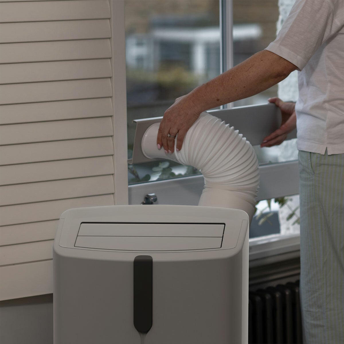 Meaco 12000 BTU Portable Air Conditioner Heater Heat Cool White 3 Speed 24Hr