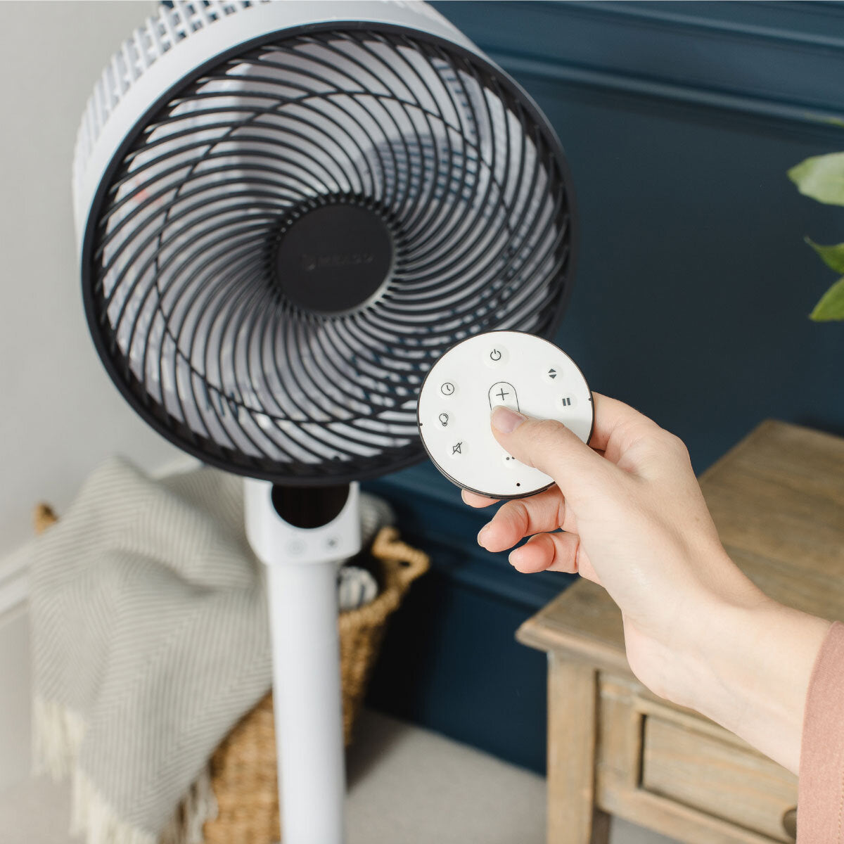 Meaco Sefte 10" 3-in-1 Pedestal Fan Air Circulator 12 Speed White DC Motor