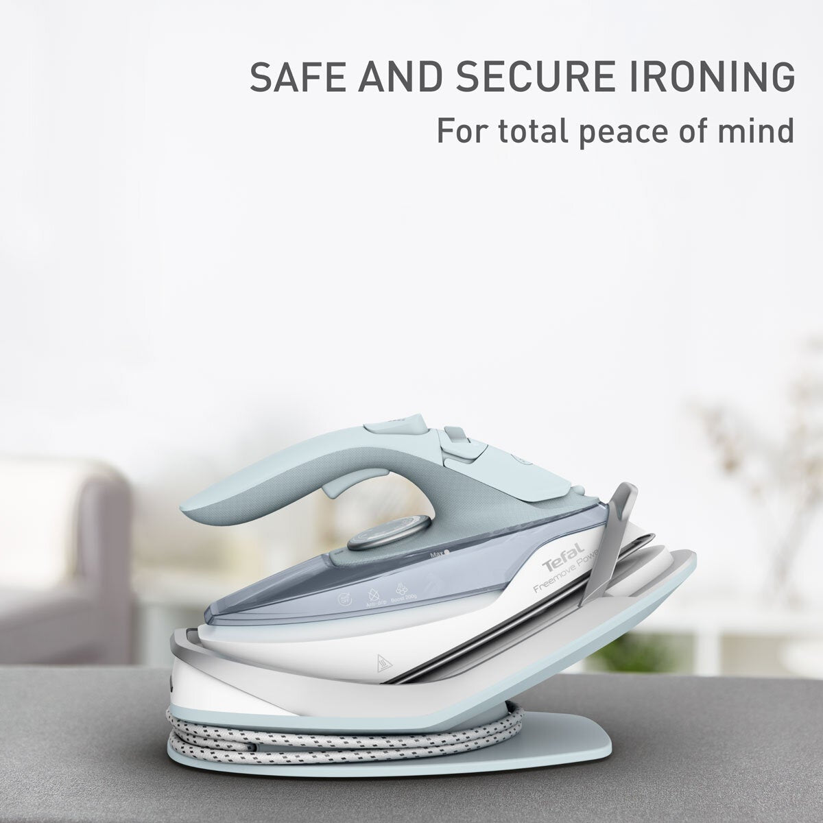 Tefal Freemove FV6642G0 Cordless Steam Iron 2500W Blue Anti-Drip 0.96kg